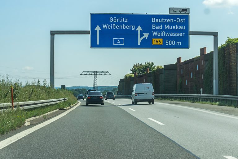 Verkehrsminister Martin Dulig lehnt den Ausbau-Stopp des Bundes ab