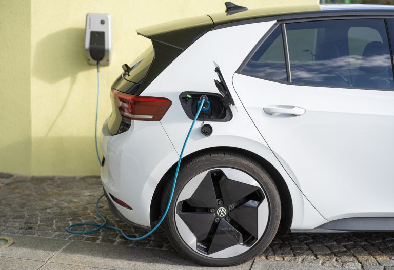 Die Elektromobilität ist das E in Sachsen: Fahrzeugwerke produzierten 2022 fast eine Viertelmillion vollelektrische Modelle