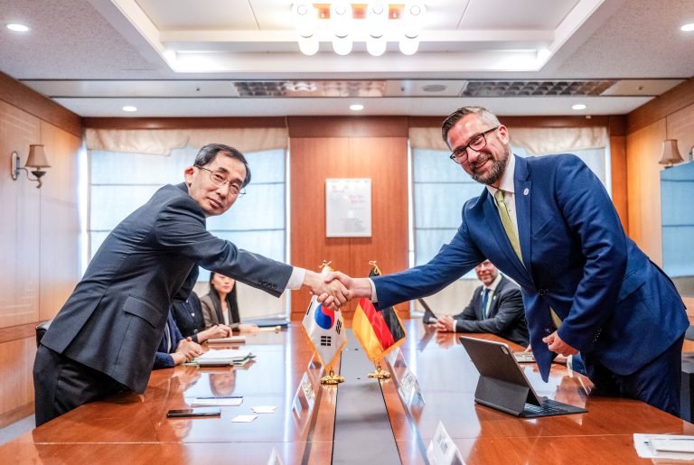 Zusammenarbeit in Fernost – Minister Martin Dulig besucht mit sächsischer Wirtschaftsdelegation Japan und Südkorea