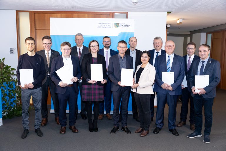 Verbundprojekt für grüne Mobilität »made in Saxony«: Infineon und zehn sächsische Partner erhalten Förderung in Höhe von 17,7 Millionen Euro