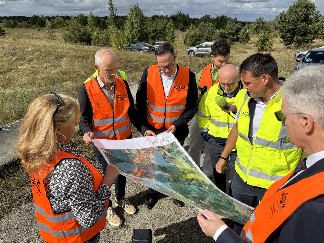 Sanierung ehemaliger Tagebaue: Minister Panter informiert sich im Mitteldeutschen Revier