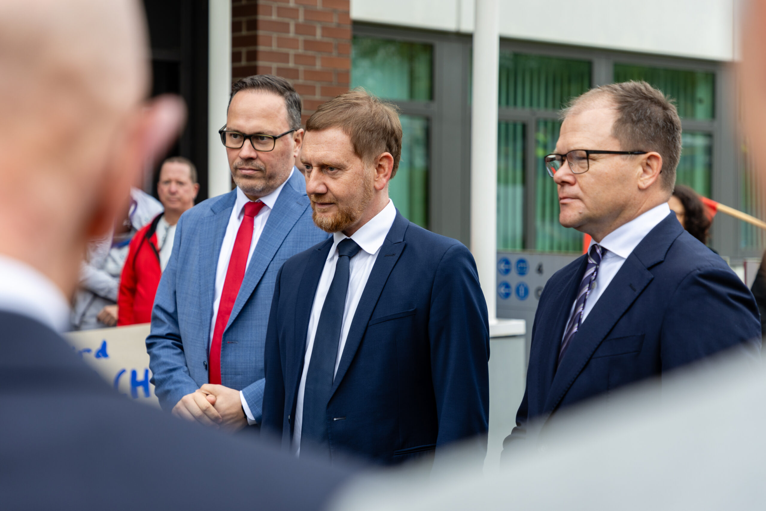 Bundesumweltminister Carsten Schneider und Dirk Panter auf Transformationsreise durch Sachsen