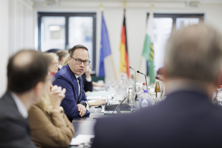 Sächsische Staatsregierung beschließt Europastrategie und positioniert sich zum Mehrjährigen Finanzrahmen der EU ab 2028