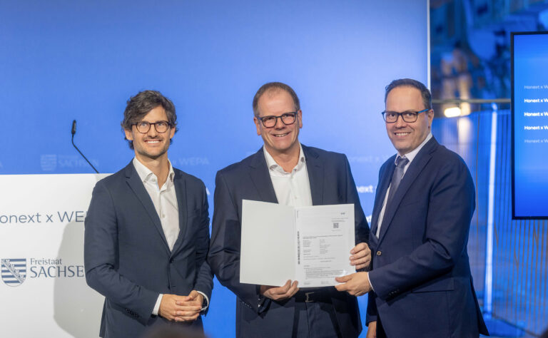 Aus Mittelsachsen für Europa: Freistaat fördert Faserplatten-Produktion in Kriebstein