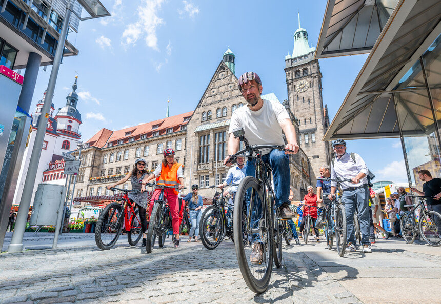 Eine Gruppe Fahrradfahrende