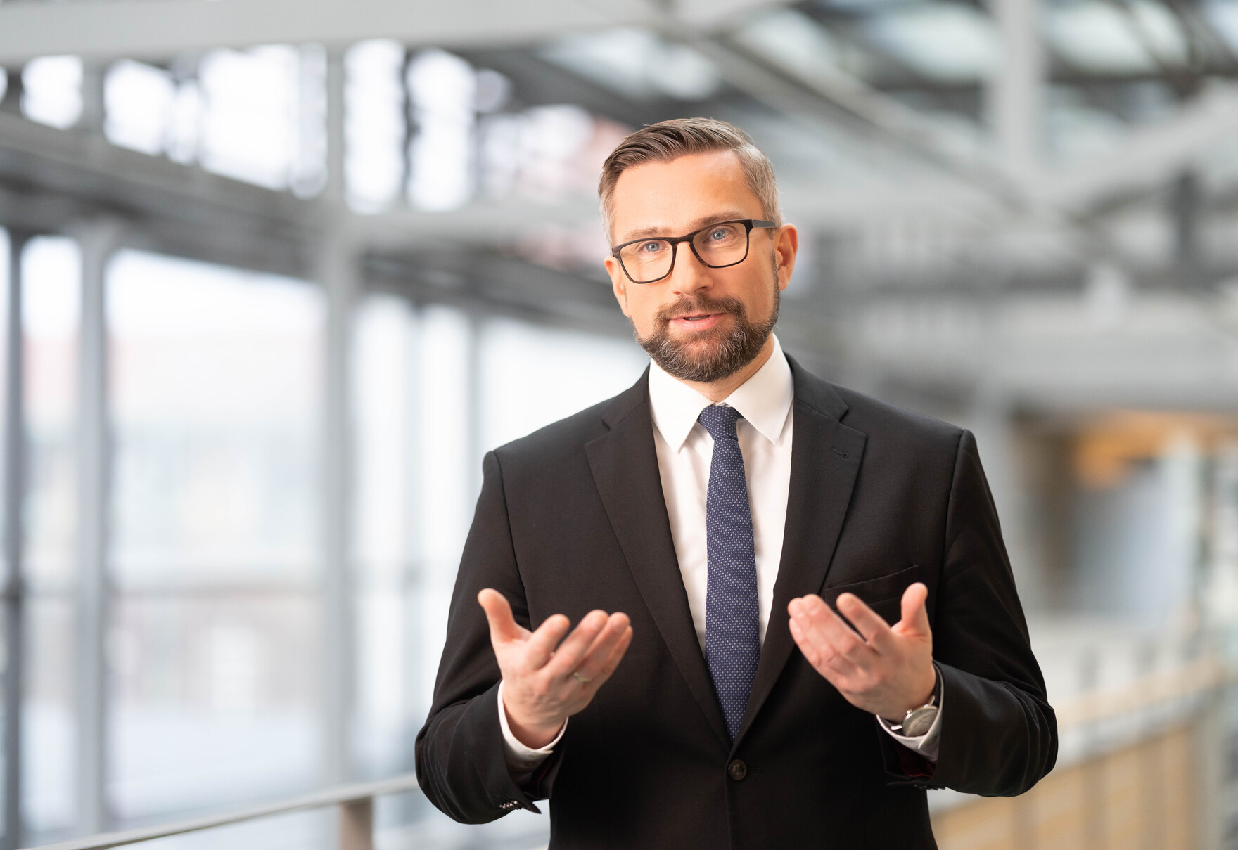 Portraitfoto Staatsminister Martin Dulig