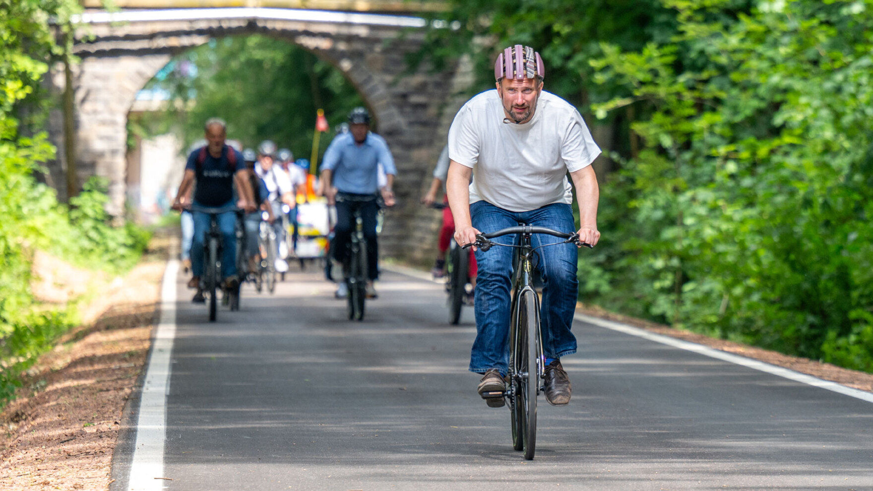 Minister Martin Dulig auf dem Fahrrad